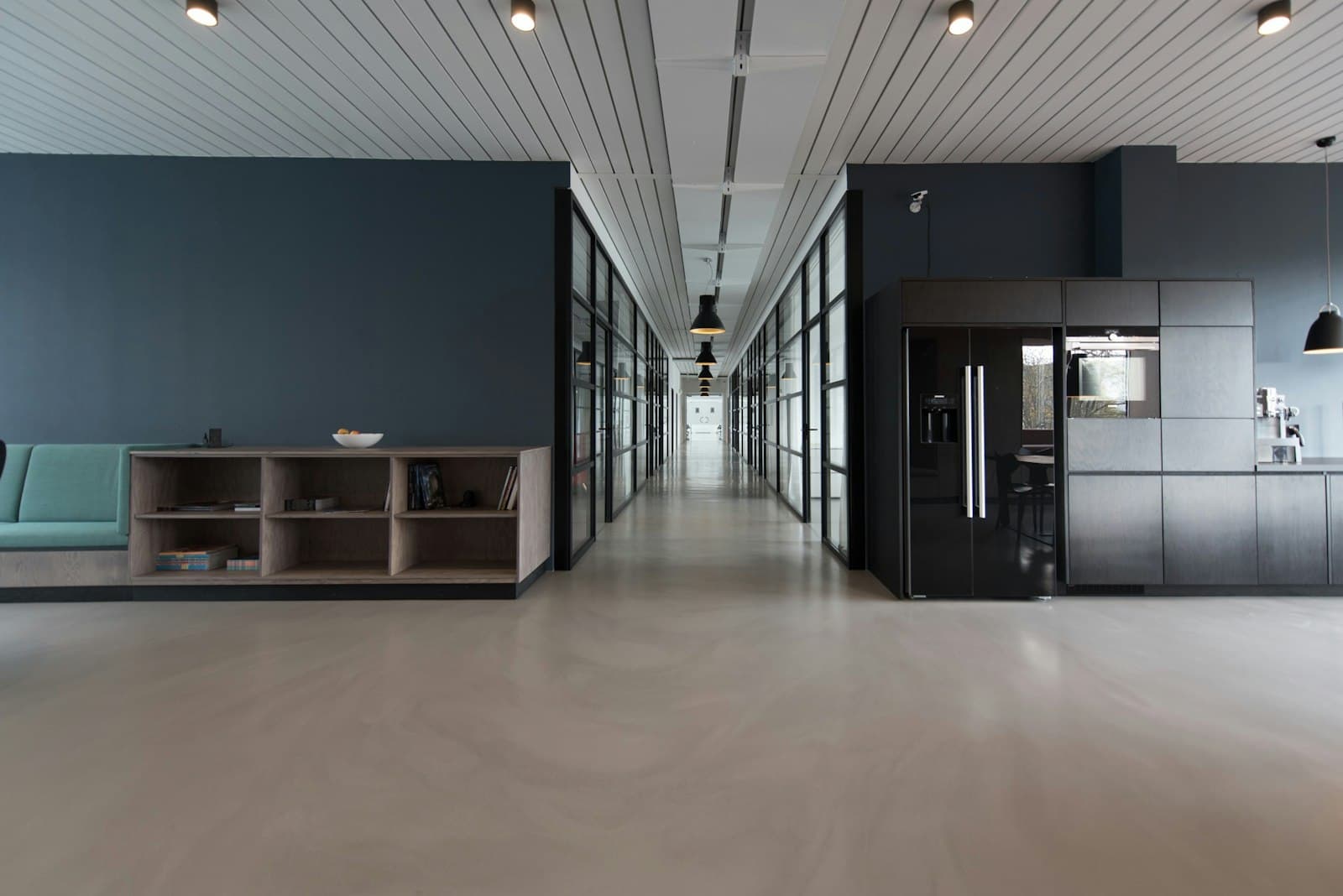 ساختمان اداری سیمان — interior-1